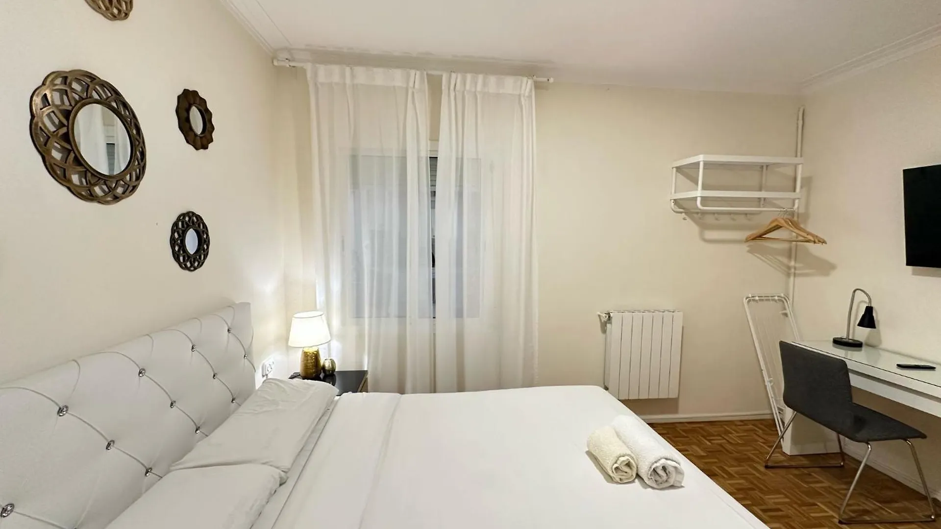Bed & Breakfast Alojamiento Villarro Barcelona